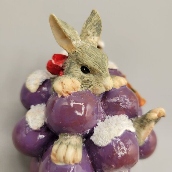 Charming Tails The Grape Escape Ornaments Early Retired 87/186 Set of Two - Picture 6 of 9